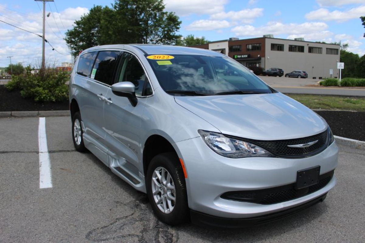 2022 CHRYSLER VOYAGER - Image 10