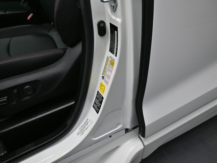 New 2025 Toyota Sienna Hybrid XSE Sport - BraunAbility Side Entry Entry In Floor Automatic Ramp