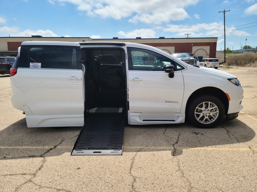 Used 2025 Chrysler Voyager LX - BraunAbility Side Entry Fold Out Automatic Ramp