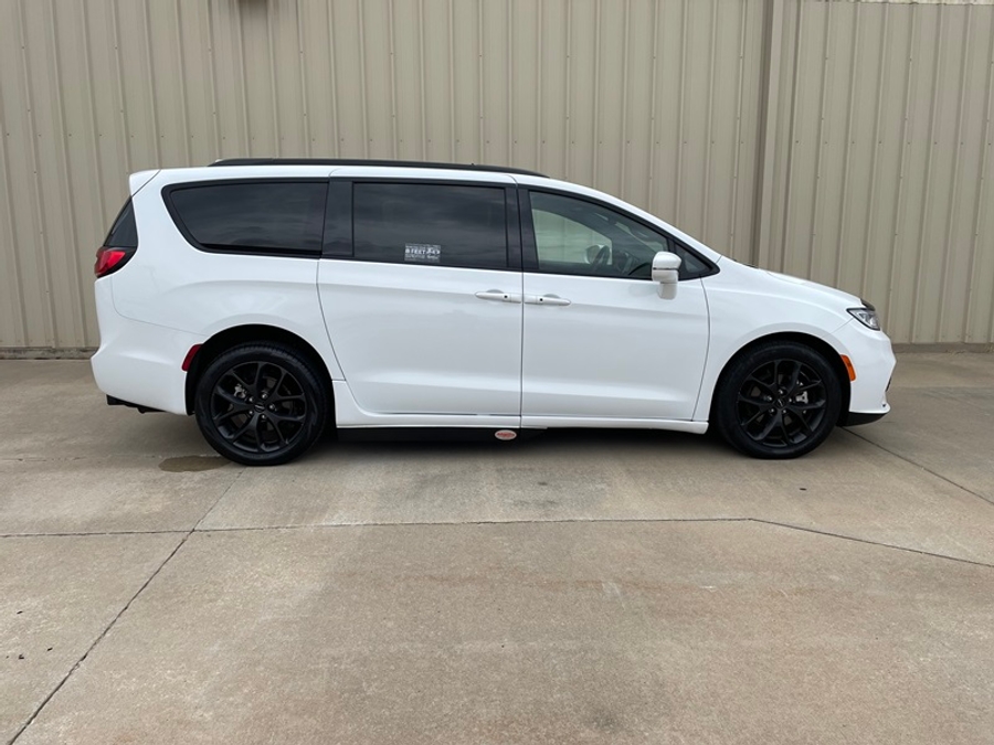 Used 2022 Chrysler Pacifica Touring L - AMS Side Entry Fold Out Automatic Ramp