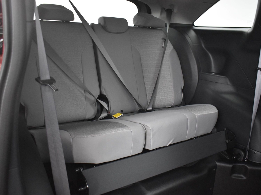 New 2025 Toyota Sienna Hybrid LE - BraunAbility Side Entry Entry Fold Out Automatic Ramp