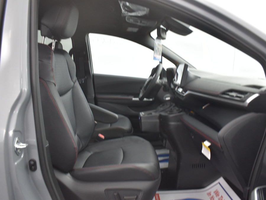 New 2026 Toyota Sienna Hybrid XSE Sport - BraunAbility Side Entry Fold Out Automatic Ramp