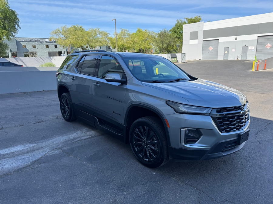 Used 2023 Chevrolet Traverse RS - BraunAbility Side Entry Entry In Floor Automatic Ramp