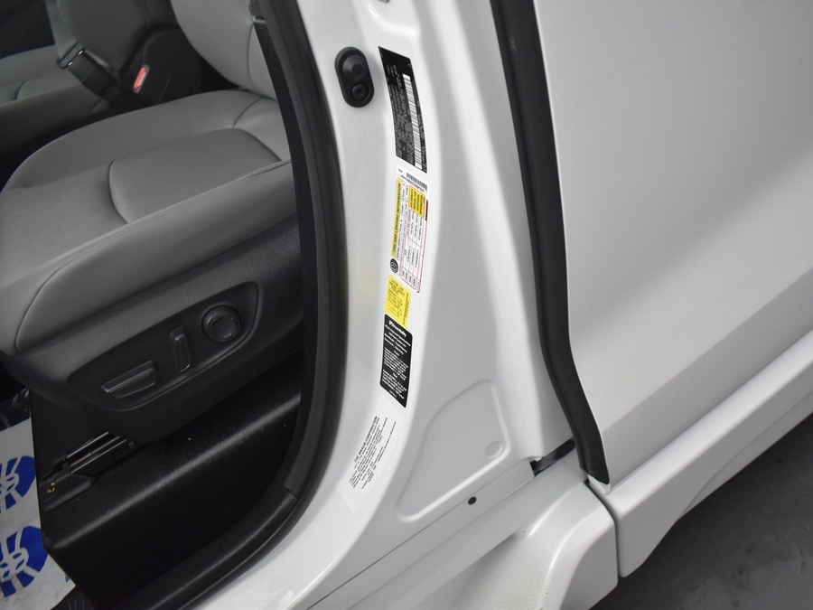 New 2025 Toyota Sienna Hybrid XLE Plus - BraunAbility Side Entry Entry Fold Out Automatic Ramp