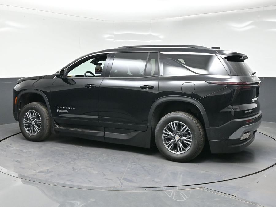 New 2026 Chevrolet Traverse 1LT - BraunAbility Side Entry In Floor Automatic Ramp