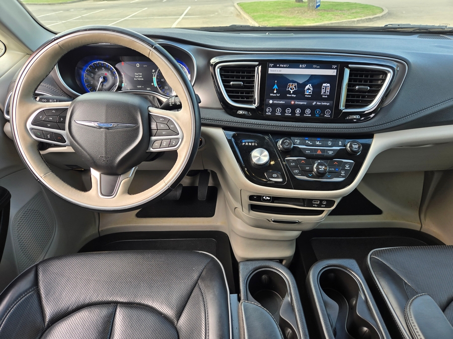 Used 2018 Chrysler Pacifica Limited - BraunAbility Side Entry Entry In Floor Automatic Ramp