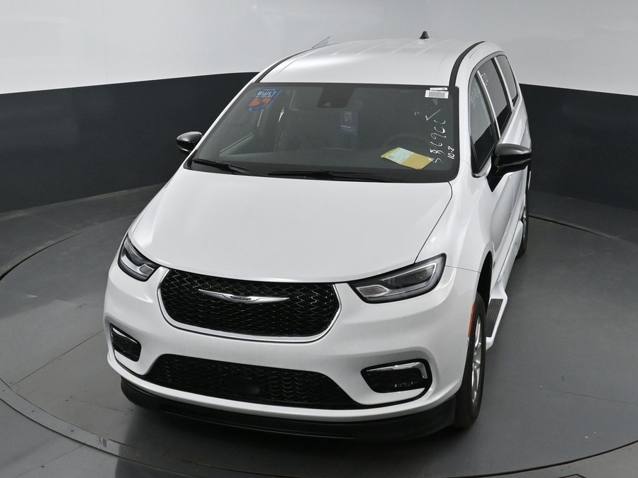 New 2025 Chrysler Pacifica Select Safety - BraunAbility Side Entry Entry Fold Out Automatic Ramp