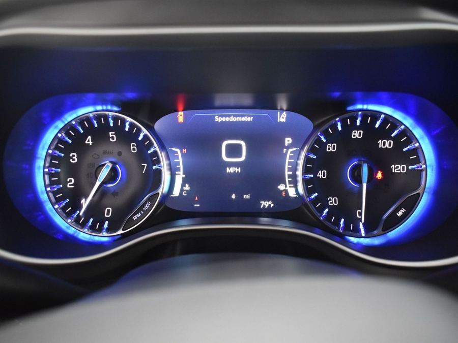 New 2025 Chrysler Pacifica Select Safety - BraunAbility Side Entry Entry Fold Out Automatic Ramp