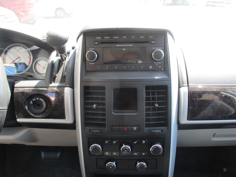 2010 Dodge Grand Caravan SXT - Photo 9