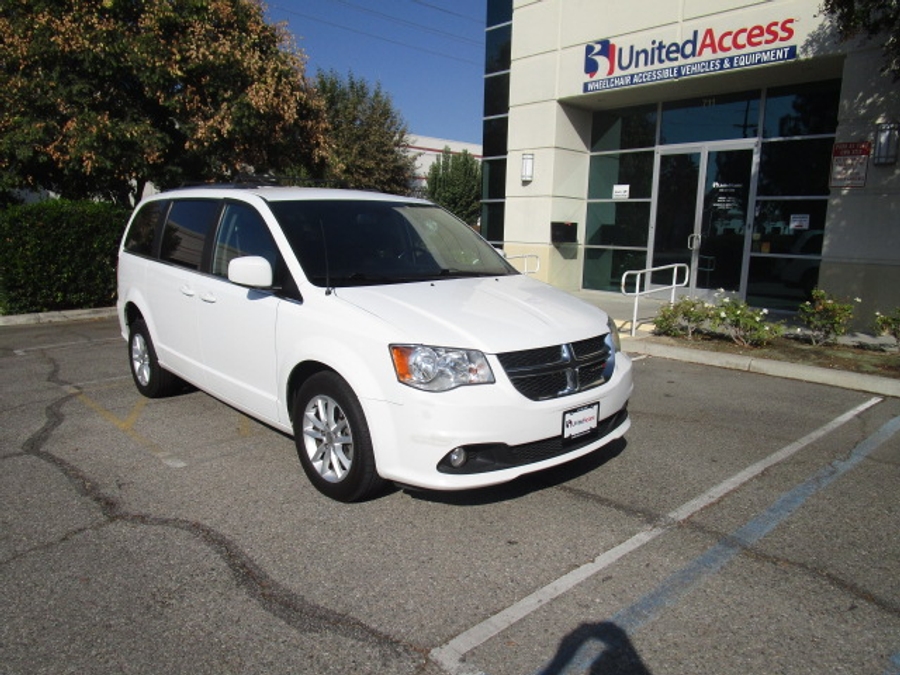 Used 2019 Dodge Grand Caravan SXT - OTH Rear Entry Entry Fold Out Manual Ramp