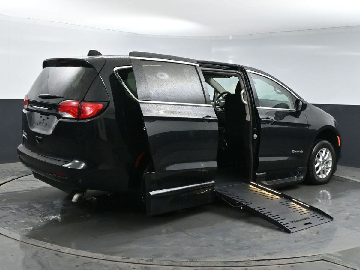 2023 CHRYSLER VOYAGER - Image 22