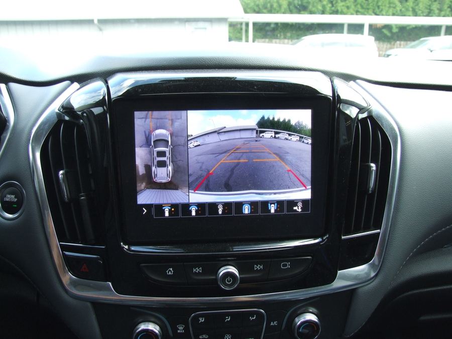 Used 2021 Chevrolet Traverse 1LT - BraunAbility Side Entry In Floor Automatic Ramp