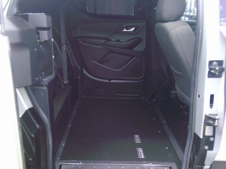 Used 2022 Chevrolet Traverse 1LT - BraunAbility Side Entry In Floor Automatic Ramp