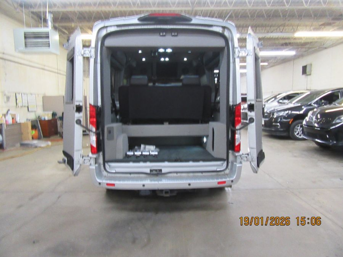 Silver Ford T250 image number 8