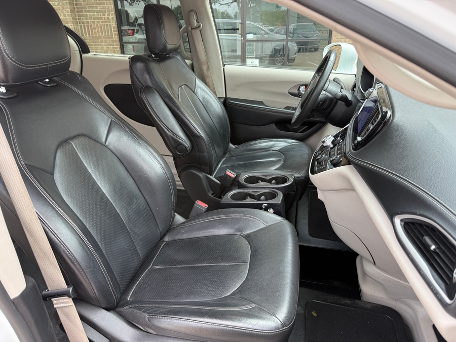 Blanco Chrysler Pacifica número de imagen 14