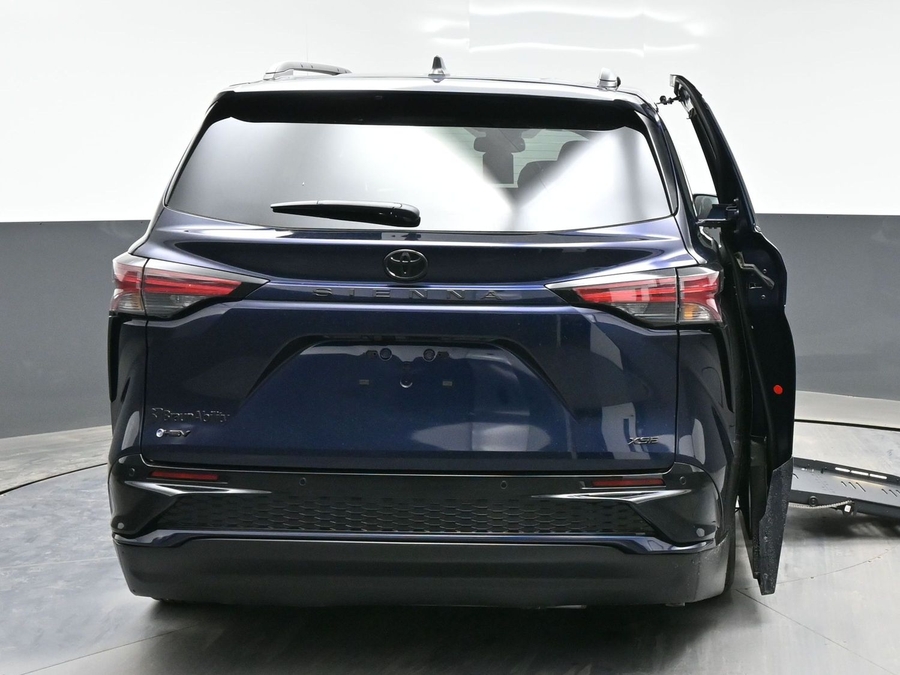 New 2026 Toyota Sienna Hybrid XSE Sport - BraunAbility Side Entry Fold Out Automatic Ramp
