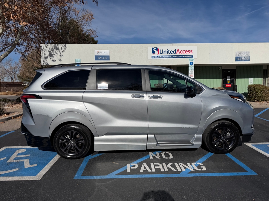Used 2024 Toyota Sienna Hybrid XSE - VMI Side Entry Entry In Floor Automatic Ramp