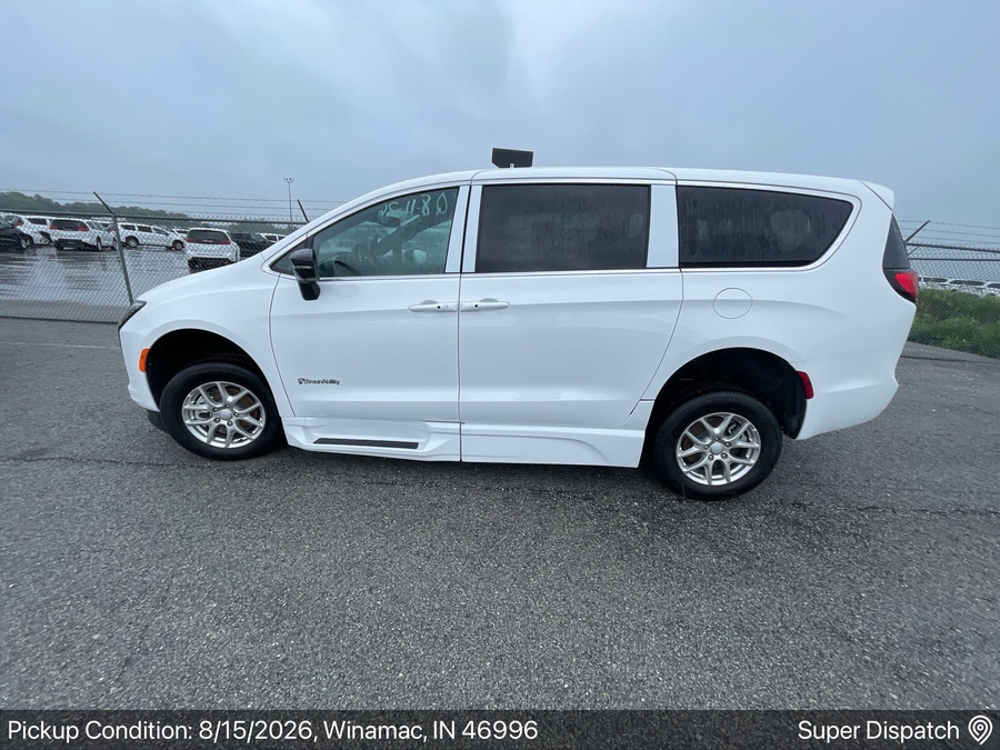 New 2027 Chrysler Pacifica Select Safety - BraunAbility Side Entry Fold Out Automatic Ramp
