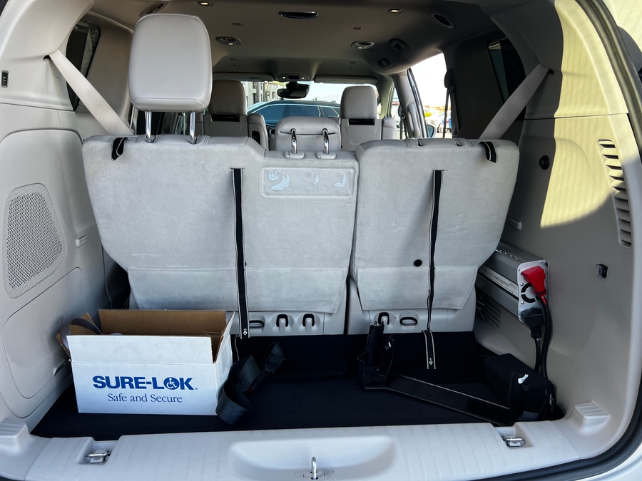 Used 2021 Chrysler Pacifica Touring L - RLX Side Entry Entry In Floor Automatic Ramp