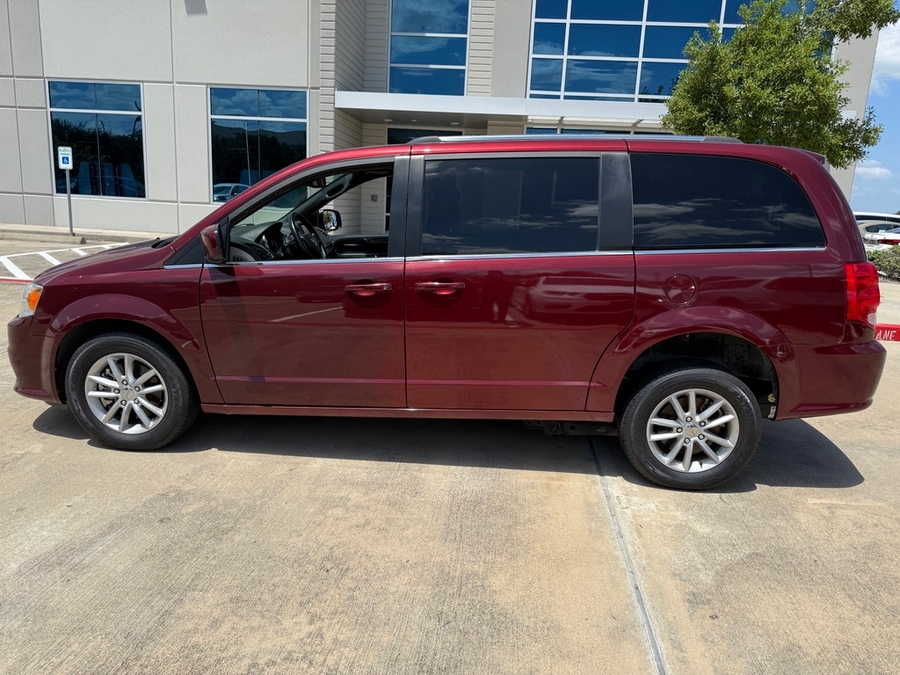 Red Dodge Grand Caravan image number 5
