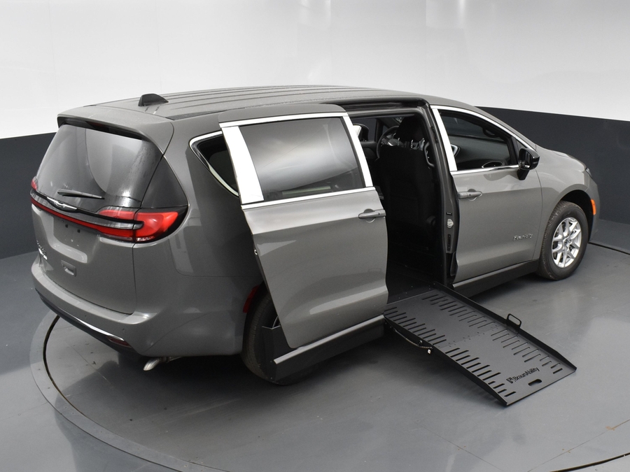 Used 2023 Chrysler Pacifica Touring L - BraunAbility Side Entry Fold Out Manual Ramp