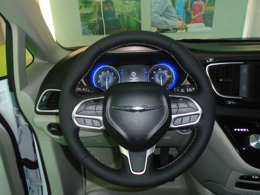 2022 CHRYSLER VOYAGER - Image 10