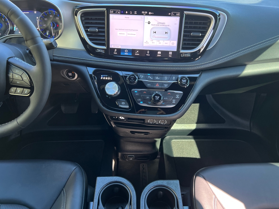 Used 2024 Chrysler Pacifica Touring L - BraunAbility Side Entry Entry Fold Out Automatic Ramp