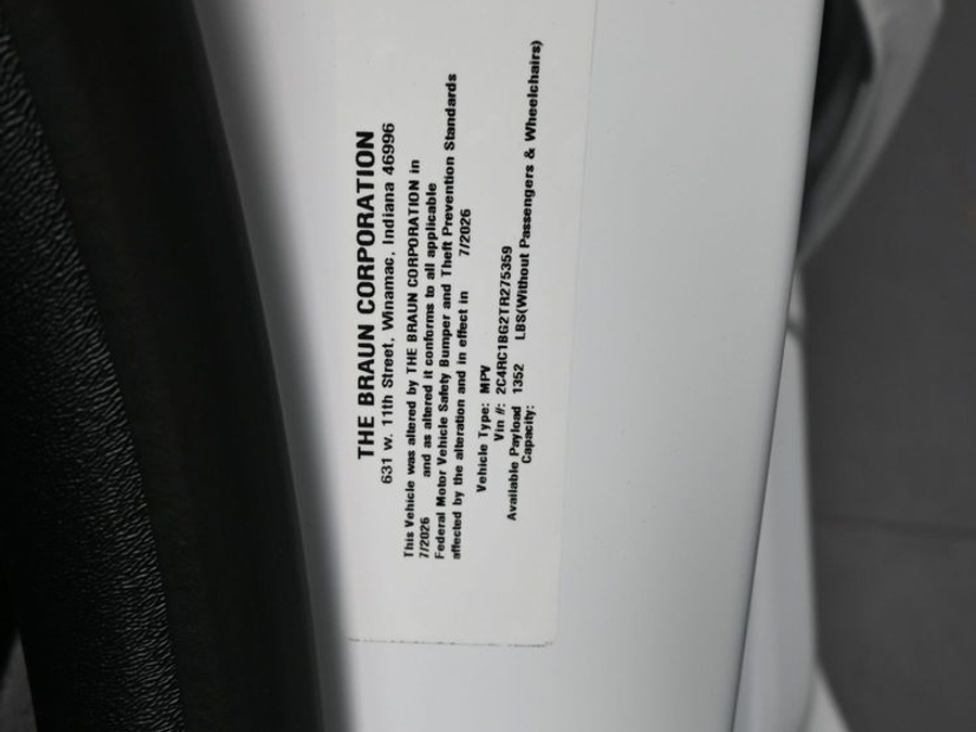 New 2026 Chrysler Pacifica Select Sport - BraunAbility Side Entry Fold Out Automatic Ramp