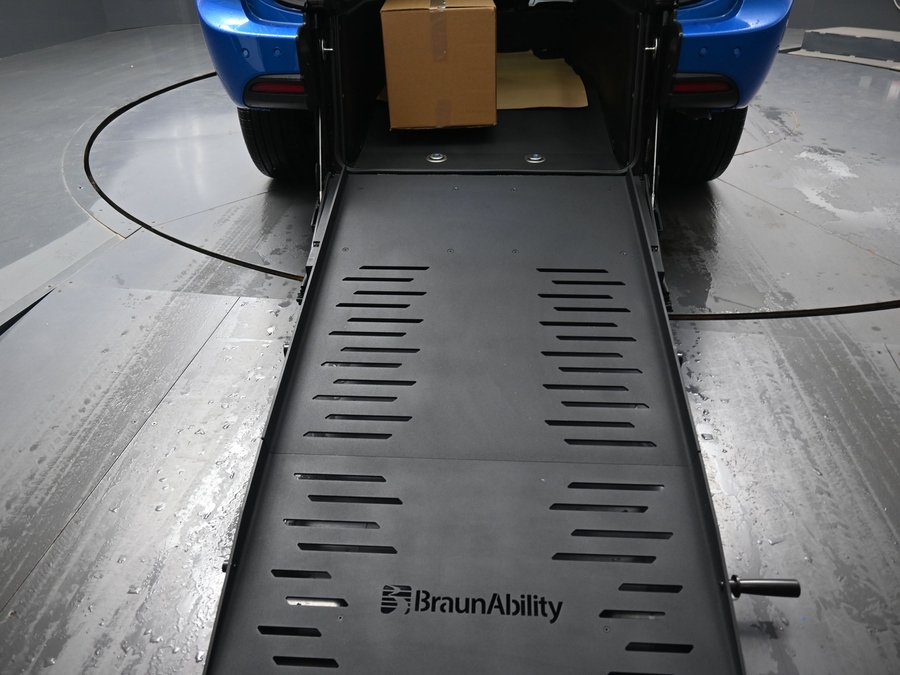 New 2027 Chrysler Pacifica Select Safety - BraunAbility Rear Entry Fold Out Manual Ramp