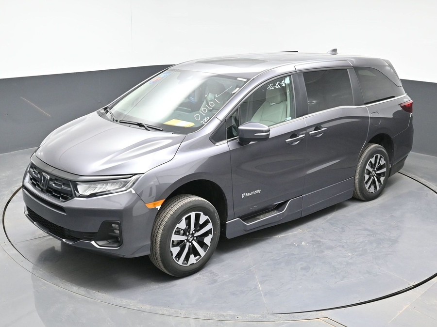 Grey Honda Odyssey image number 23