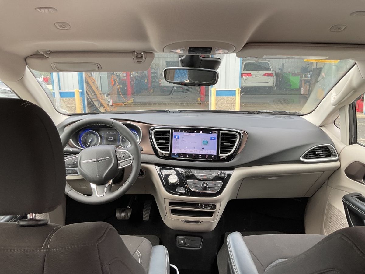 2022 CHRYSLER VOYAGER - Image 10