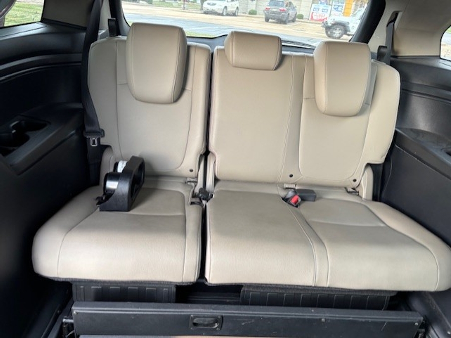 Used 2019 Honda Odyssey EX-L - BraunAbility Side Entry Entry In Floor Automatic Ramp