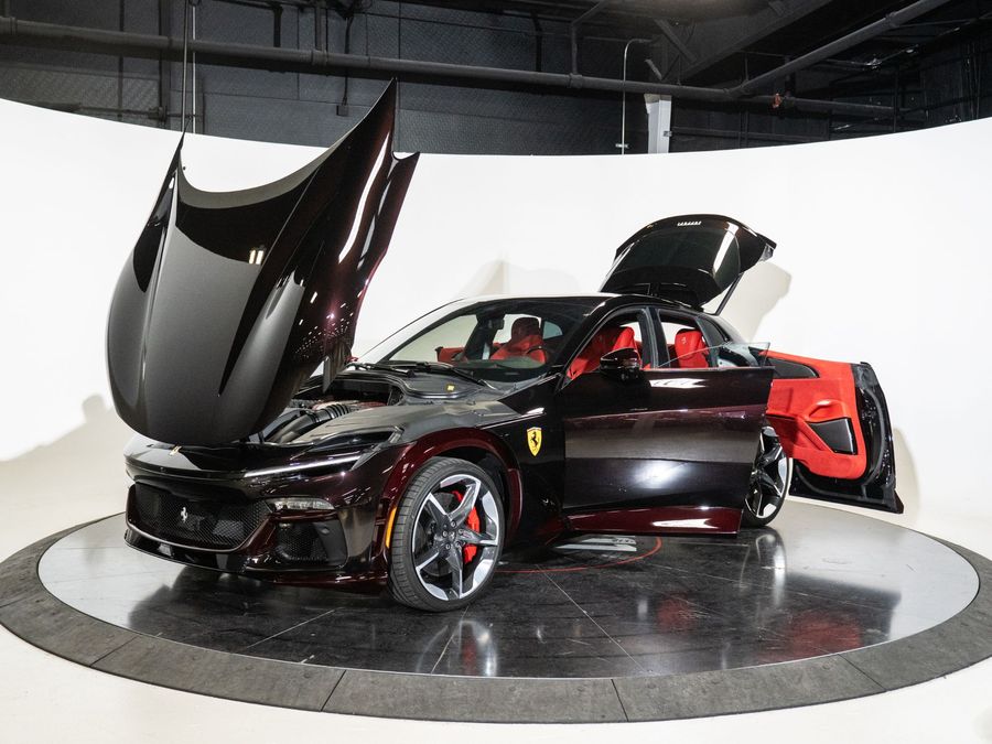 2025 Ferrari Purosangue