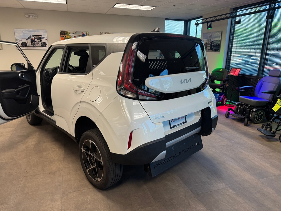 Used 2024 Kia Soul EX - Freedom Rear Entry Fold Out Automatic Ramp