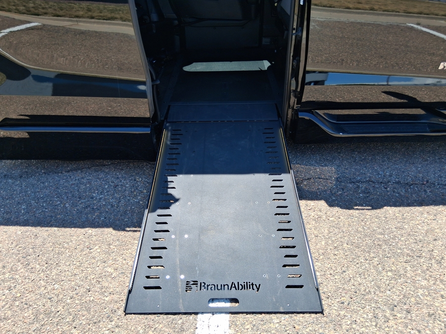 Black Toyota Sienna image number 8