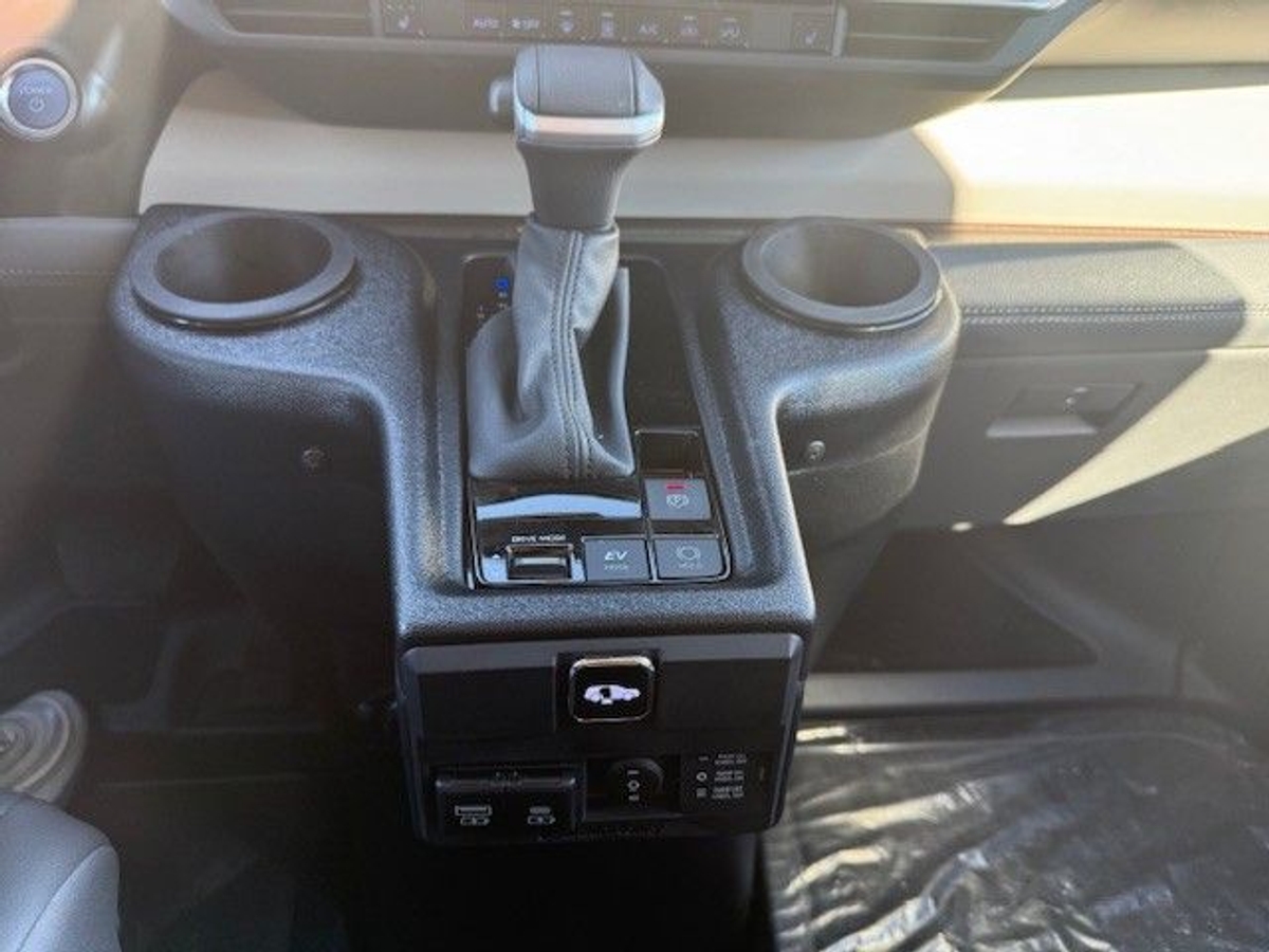 2024 TOYOTA SIENNA - Image 15