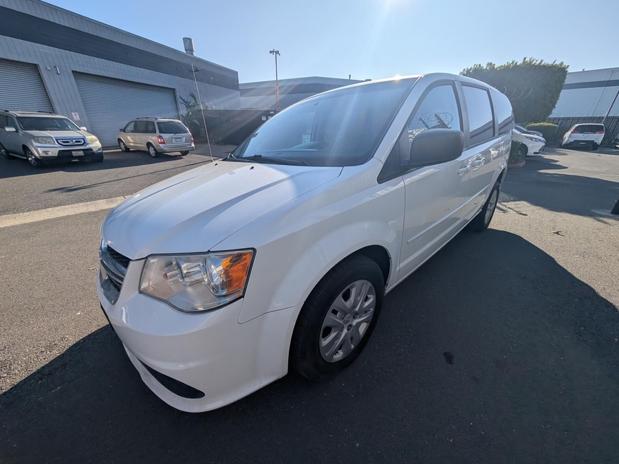 Used 2017 Dodge Grand Caravan SE - International Mobility Rear Entry Entry Fold Out Manual Ramp