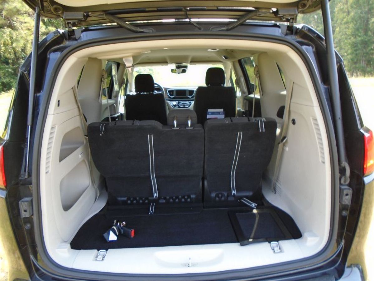 2023 CHRYSLER VOYAGER - Image 20