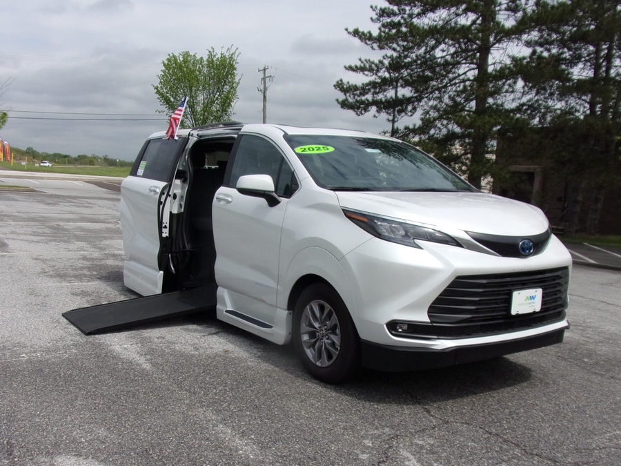 White Toyota Sienna with Side Entry Automatic In Floor ramp