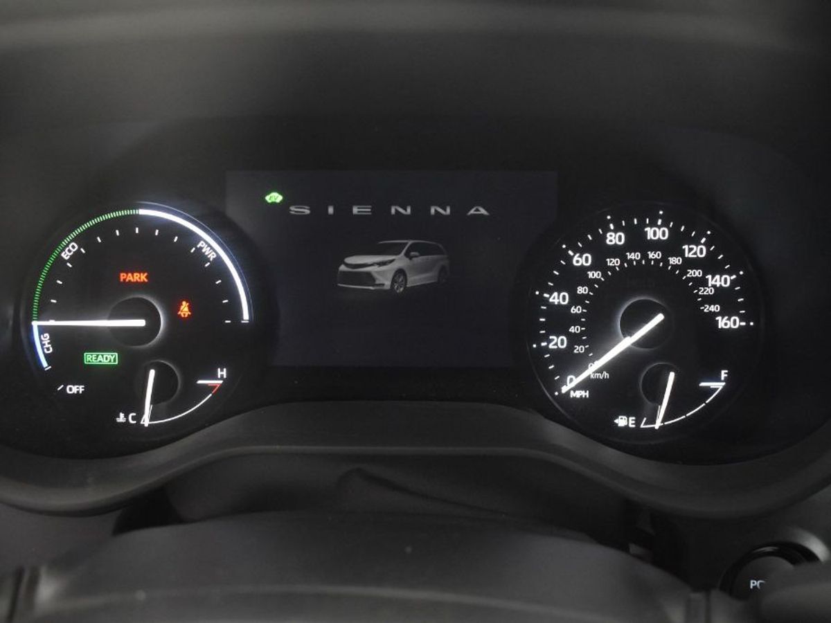 2025 TOYOTA SIENNA - Image 16