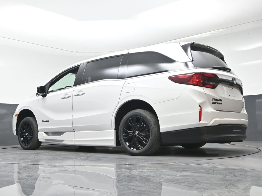 New 2026 Honda Odyssey Sport - BraunAbility Side Entry Entry In Floor Automatic Ramp