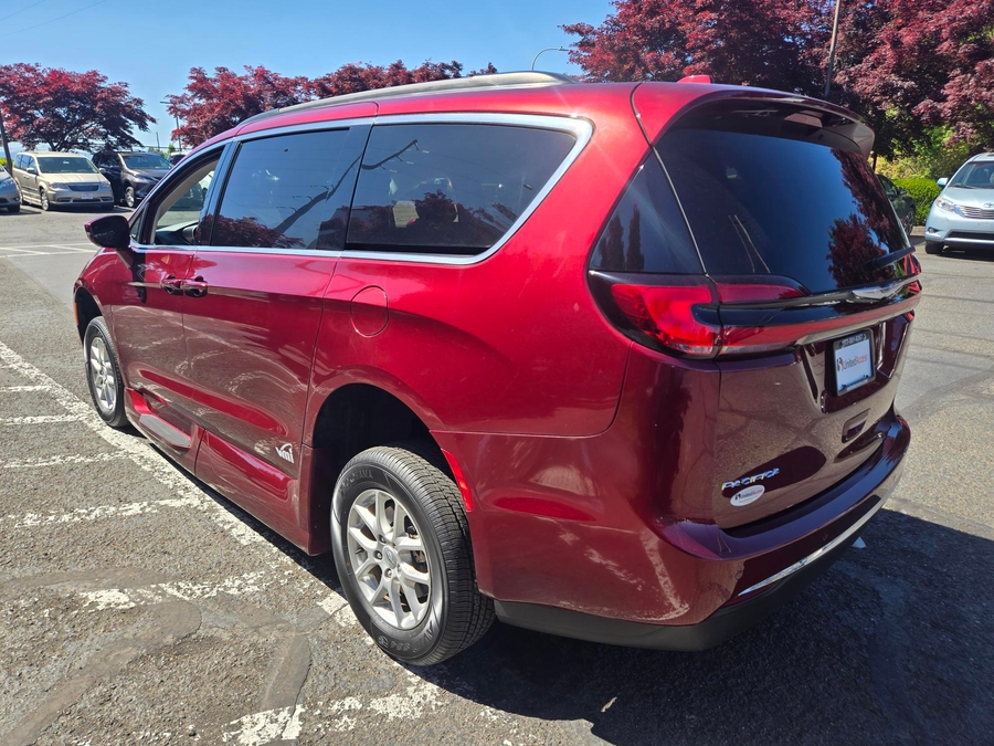Used 2022 Chrysler Pacifica Touring L - VMI Side Entry Entry In Floor Automatic Ramp