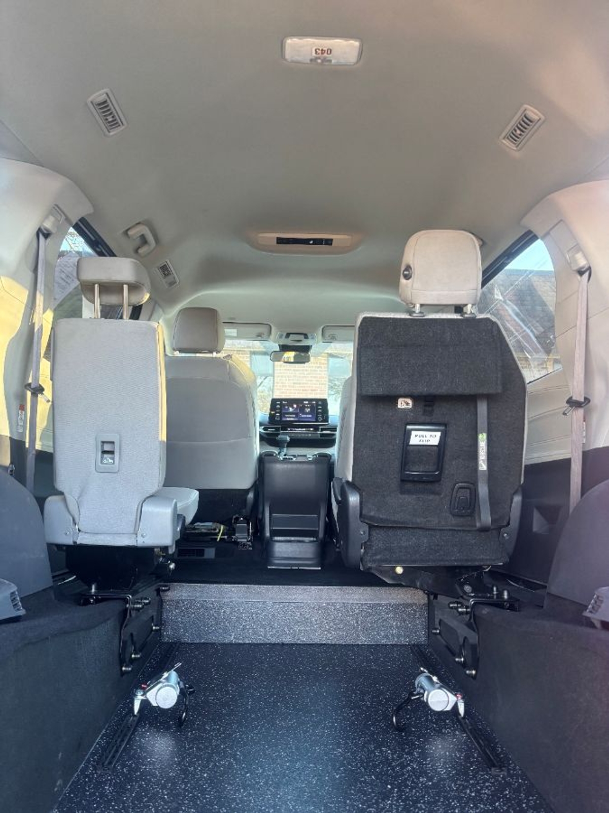 2024 TOYOTA SIENNA - Image 4