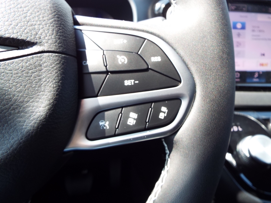 2027 Chrysler Voyager LX - Photo 11