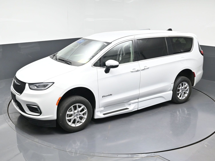 Used 2023 Chrysler Pacifica Touring L - BraunAbility Side Entry Fold Out Automatic Ramp