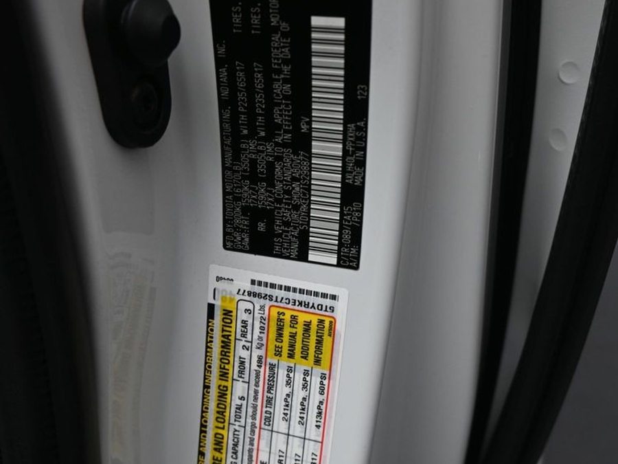 New 2026 Toyota Sienna Hybrid XLE Add - BraunAbility Side Entry In Floor Automatic Ramp