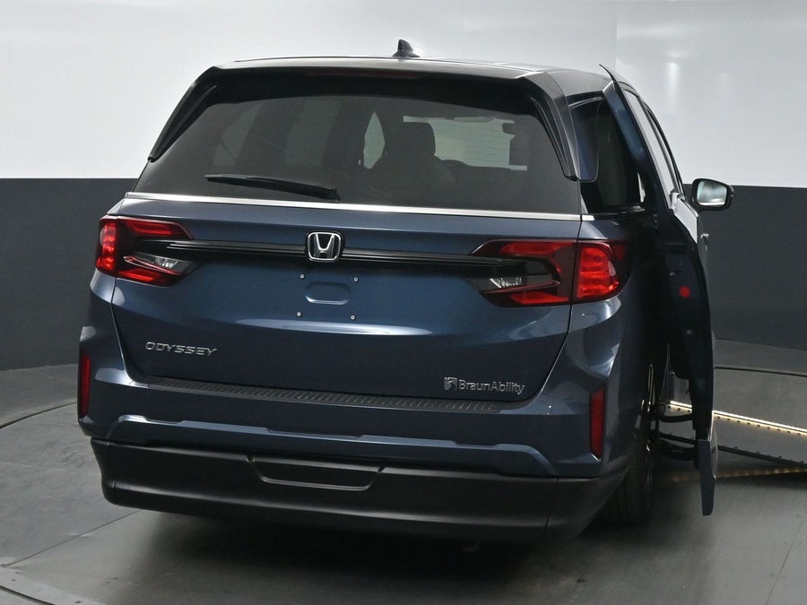 New 2026 Honda Odyssey EX-L - BraunAbility Side Entry Entry In Floor Automatic Ramp