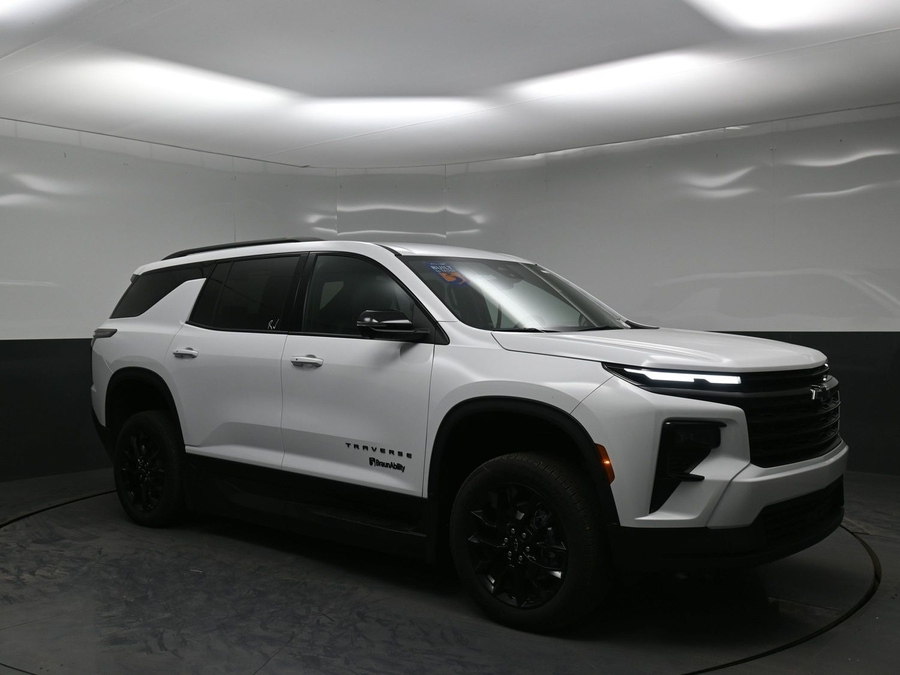 New 2026 Chevrolet Traverse 1LT Midnight - BraunAbility Side Entry Entry In Floor Automatic Ramp
