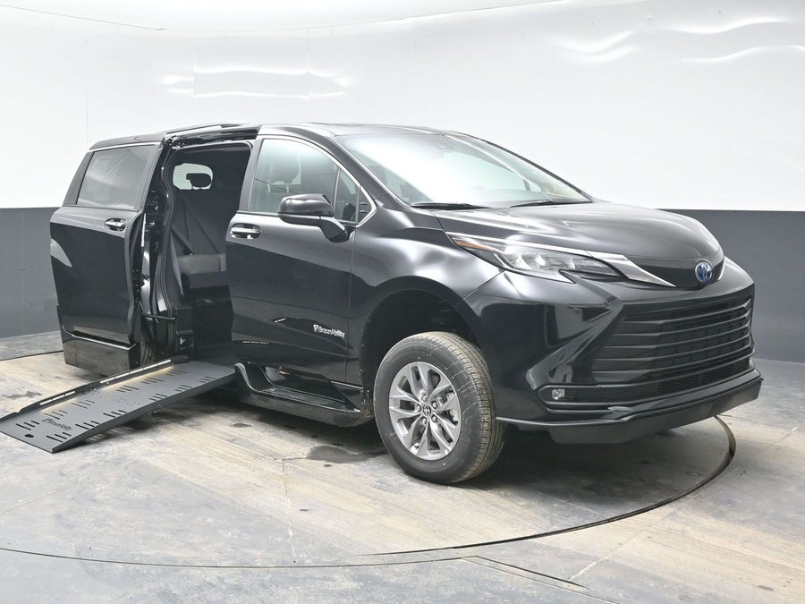 Black Toyota Sienna with Side Entry Automatic Fold Out ramp