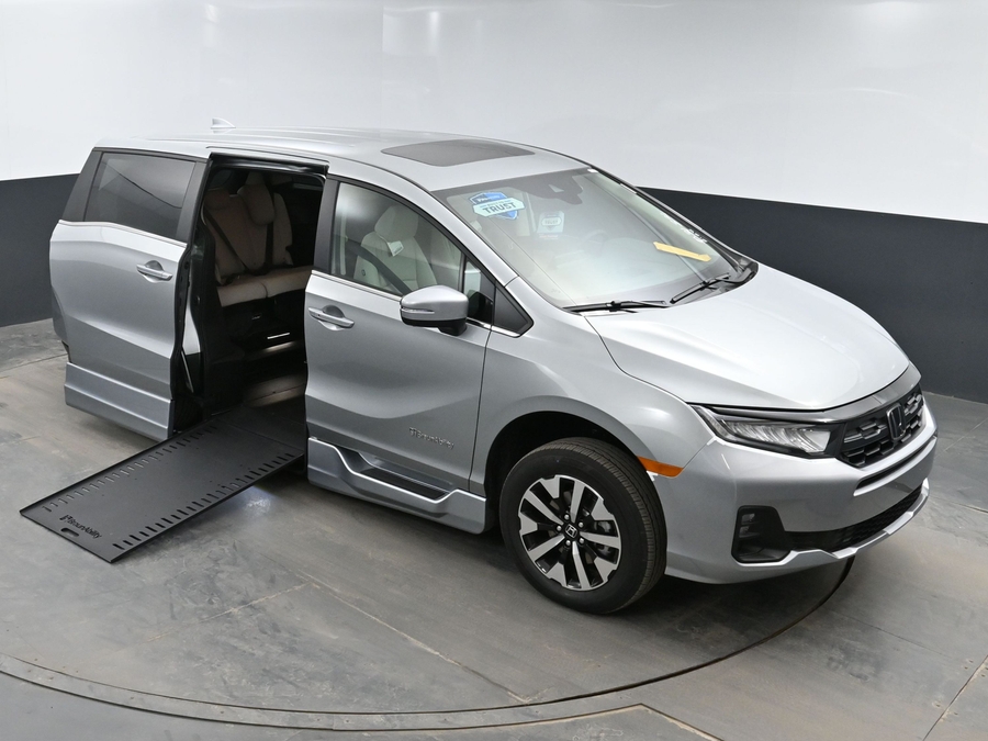 New 2026 Honda Odyssey EX-L - BraunAbility Side Entry Entry In Floor Automatic Ramp